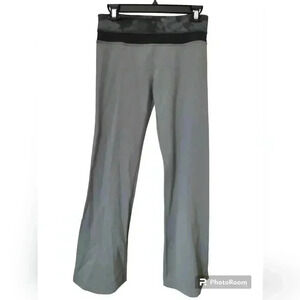 Lululemon Groove Pants Flare Leggings grey Yoga Trendy Womens 6